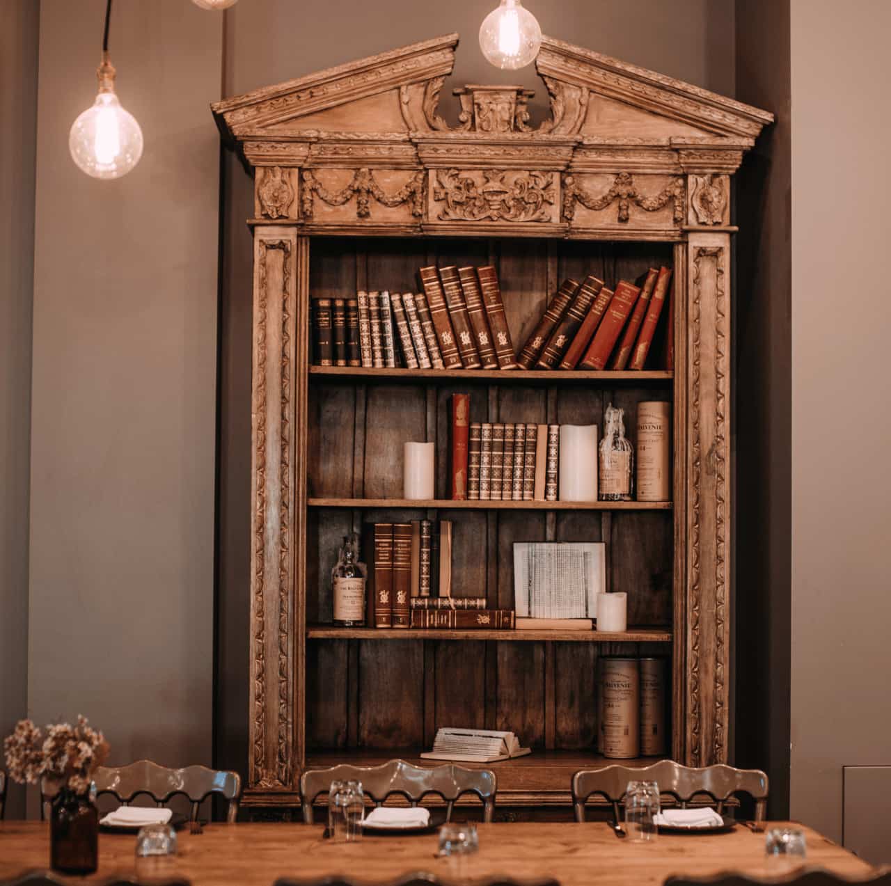 menuisier bibliothèque bois